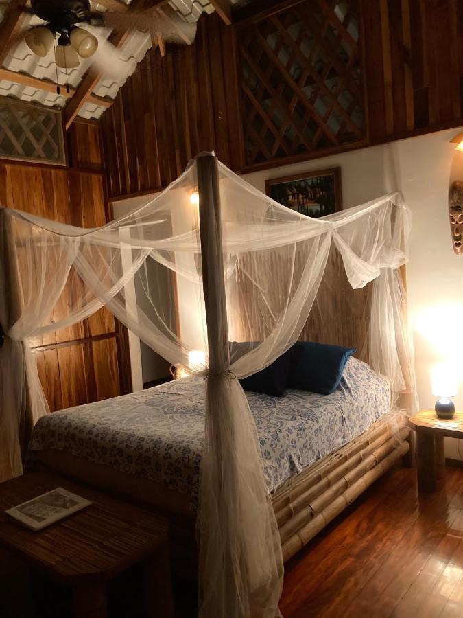 Coral Hill Bungalows Cahuita Eksteriør bilde