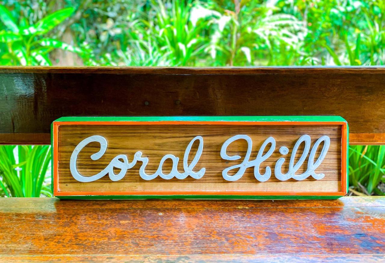Coral Hill Bungalows Cahuita Eksteriør bilde