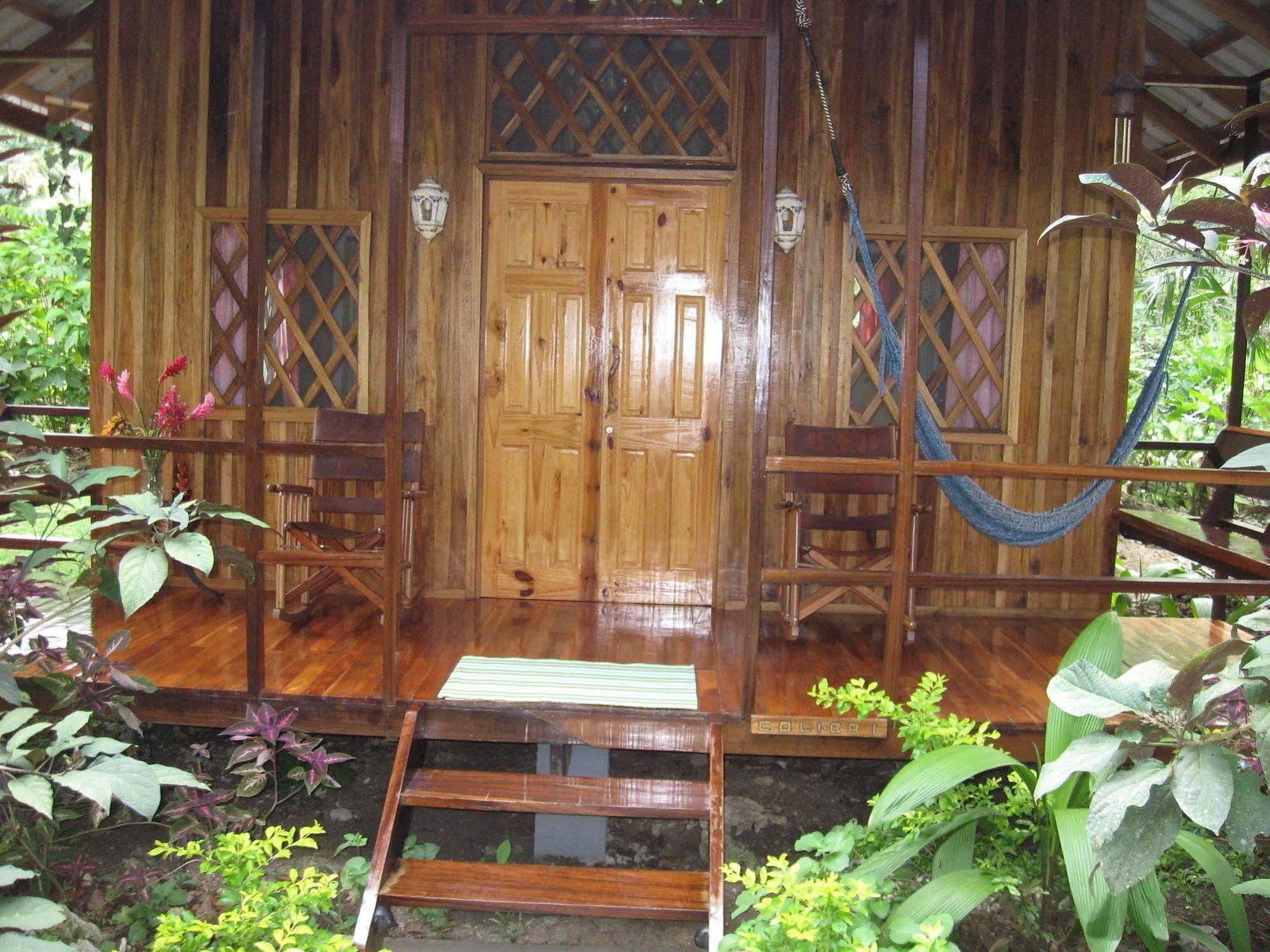 Coral Hill Bungalows Cahuita Eksteriør bilde